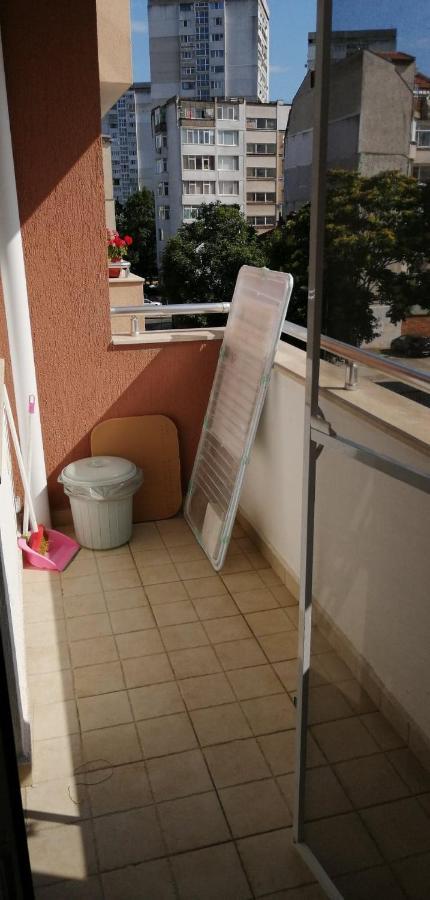 Cozy Apartament Naydenov Apartment Burgas Ngoại thất bức ảnh